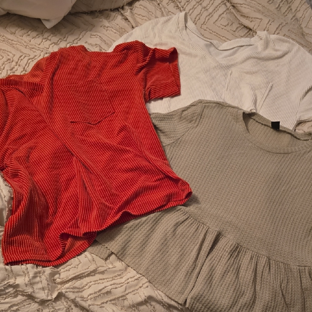 SHEIN Ribbed Knit Short Sleeve Tops - Red, White, and Gray